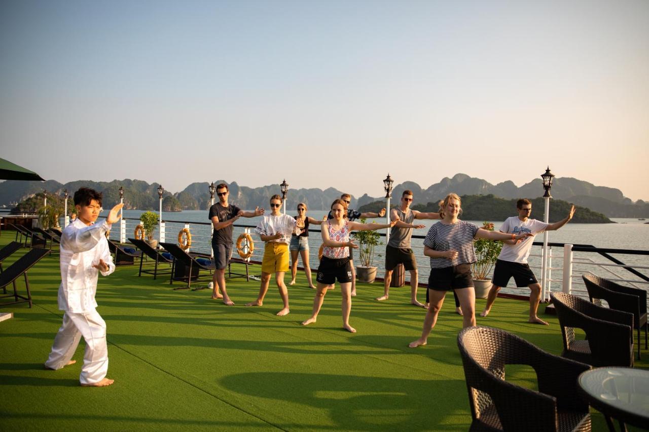 Dora Cruise By Hag Hotel Ha Long Exterior photo