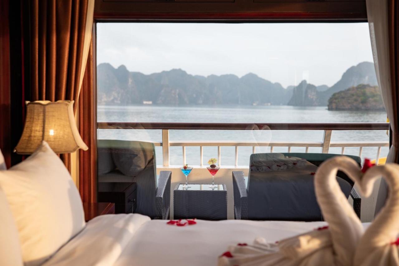 Dora Cruise By Hag Hotel Ha Long Exterior photo